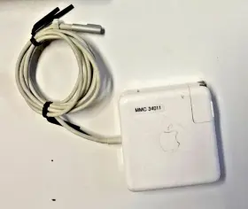 Apple 022546423129 A1343 Power Adapter Charger Magsafe L-tip 85w
