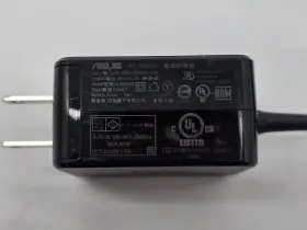 Ad890326 Asus Genuine Ac Adapter Charger 19v 1.75a 33w Oem Power Supply