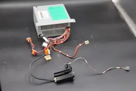 197051-001 Compaq 197051001 200 Watts Power Supply For Prosignia 300/ps3030 E24