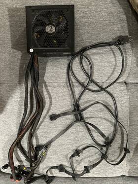 Cooler Master Rs-750-amaa-b1 750w Gaming Atx Power Supply 80 Plus Bronze Certified Rs750amaab1