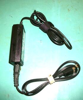 Dell 0mgjn9 La65ns2-01 65w Power Supply Adapter And Cord Dp/n