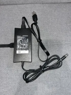 La130pm121 Dell 130 Watt Laptop/docking Station Power Supply / 0mtmpn