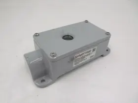 D2566000pec Dialight Photocell Enclosure 3/4 Inch Npt High/medium Intensity