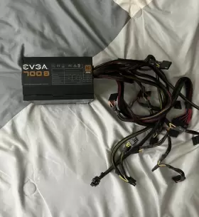 100-b1-0700 Evga 700w Bronze 24pin Atx Power Supply