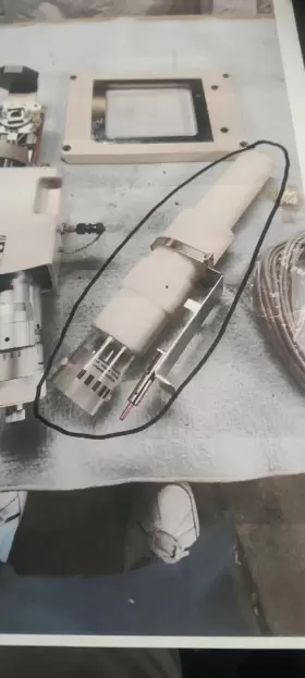 S-4300 Hitachi S-4000 Sem White Cylinder Only