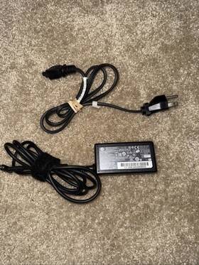 Hp 5751-10 R33030 Charger