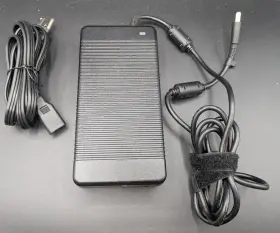 901984-003 Hp 230w 19.5v 11.8a Ac Adapter Compaq Zbook 15 17