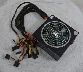 Lc6650gp3 Lc-power V2.3 Supply Unit 650w