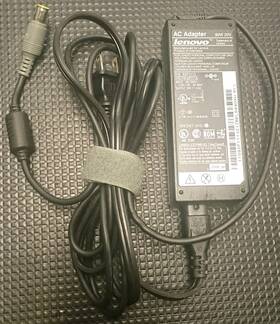 Lenovo Laptop Ac Adapter 90w 20v P/n 92p1113 P/n