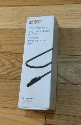Q4q-00001 Microsoft Q4q00001 Surface Pro 65w Power Supply - Black-model Q4q-00001/1706 New Open Box