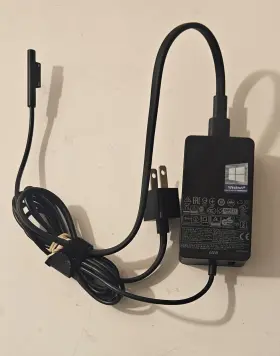 X947124-003 Microsoft X947124003 Ac Adapter 65w Model 1706 Surface Pro 3 4