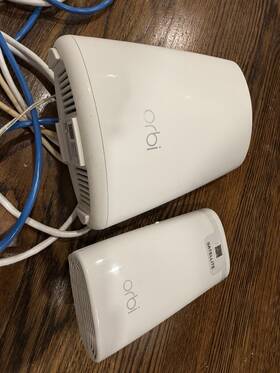 Netgear Rbr40 Nether Orbi Mini Router And Wall Plug Satellite Rbw30