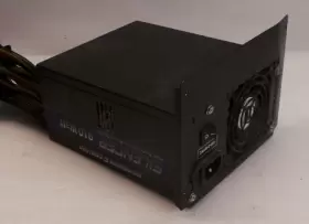 Fps1050-a5m00 Pc Power & Cooling And Silencer 910w Atx Supply