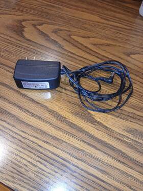 Philips Dsa9w09 Ac Adapter Model Dsa-9w-09 With Output 9v 1a