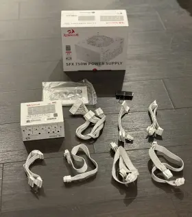 Psu015 Redragon 80 Platium 750 Watt Sfx Fully Modular Power Supply White