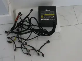 650m Rosewill 898745051421 Capstone 650w Atx Semi-modular 80 Plus Gold Power Supply