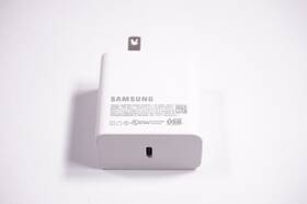 Samsung Gh44-03172a 5-20v 3a 3.2 Ac Adapter Np730qed-ka2us Np730qed-kb1us