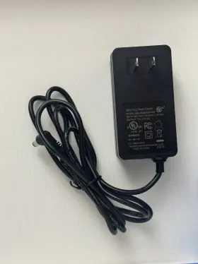 Xsi-0506000hus Shenzhen Sunshine Technological Co. Ltd. Xsi0506000hus Bitaxe 5v 6a Switching Supply Adapter - 5.5mm X 2.1mm Barrel