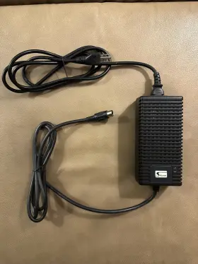 51197184-100 Skynet Snp-pa51 115-1a 230-0.5a 5 Pin Power Adapter