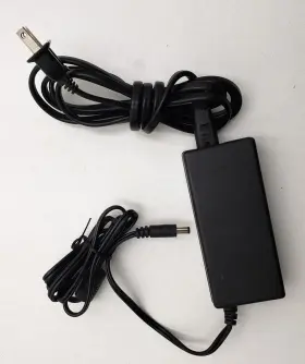 S60-170353-wh01 Spec Lin Power Adapter 17v 3.53a With Cord P/n Tested