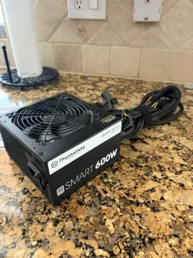 Psttp0600npcwnnwal010523 Thermaltake Smart Series 600w 80 Plus Power Supply