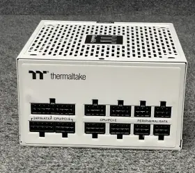 Ttp-850ah3fcg Thermaltake Toughpower Series Gf1 Snow 850w Power Supply In White