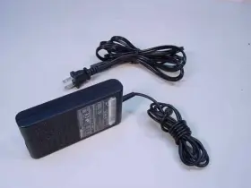 Pa3083u Toshiba Ac Adapter 15vdc 5a Barrel Plug -tecra 9000 - New Open Box