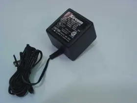 2000113b Xircom Ac Adapter 12vdc 500ma